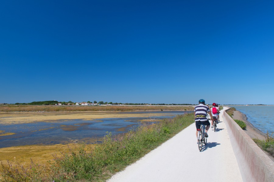 Combien de km pour faire le tour de l'île de Ré en vélo ?