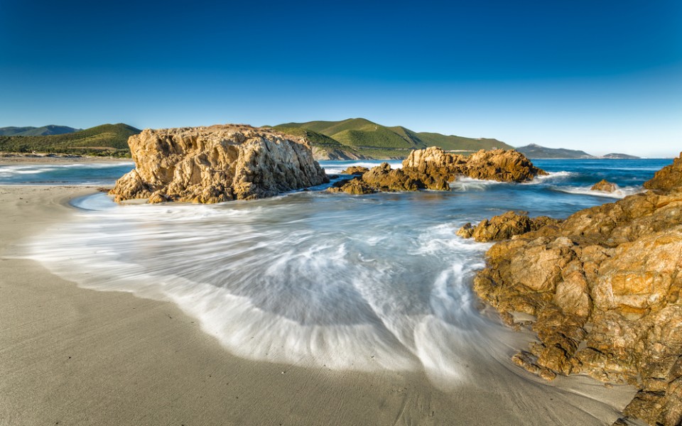 Île rousse plage : les plus belles plages pour se baigner !