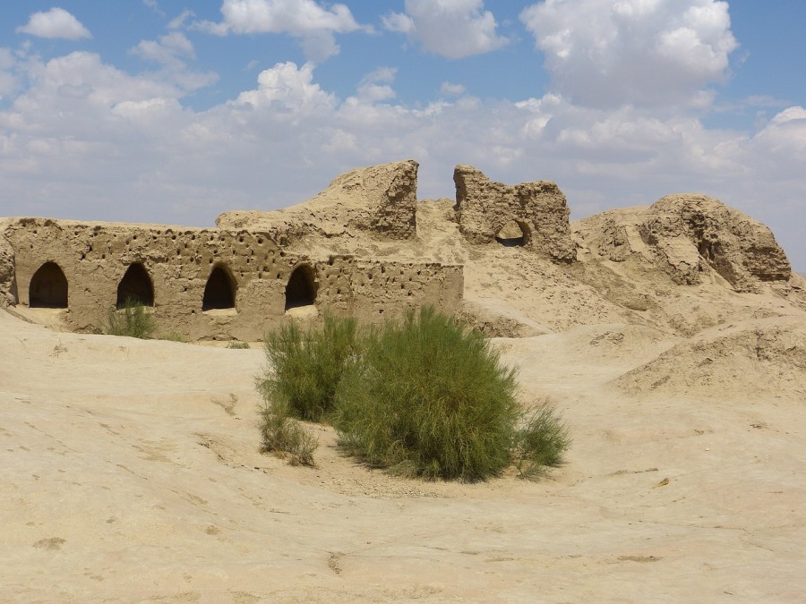 Quels sont les sites naturels incontournables à visiter en Ouzbékistan ?