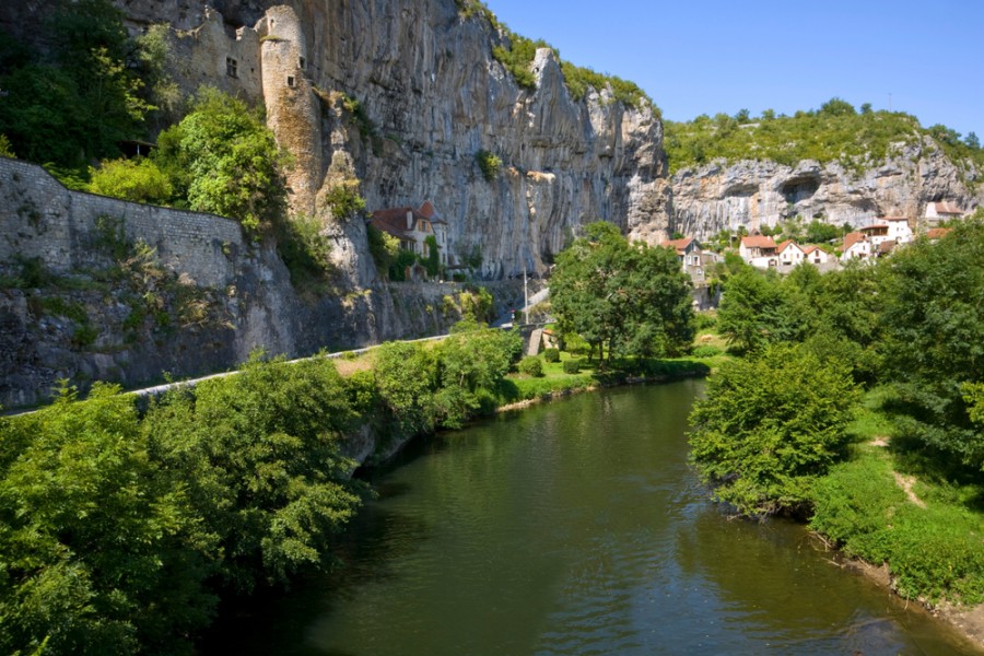 Découvrez la vallée du Célé : un joyau naturel et culturel