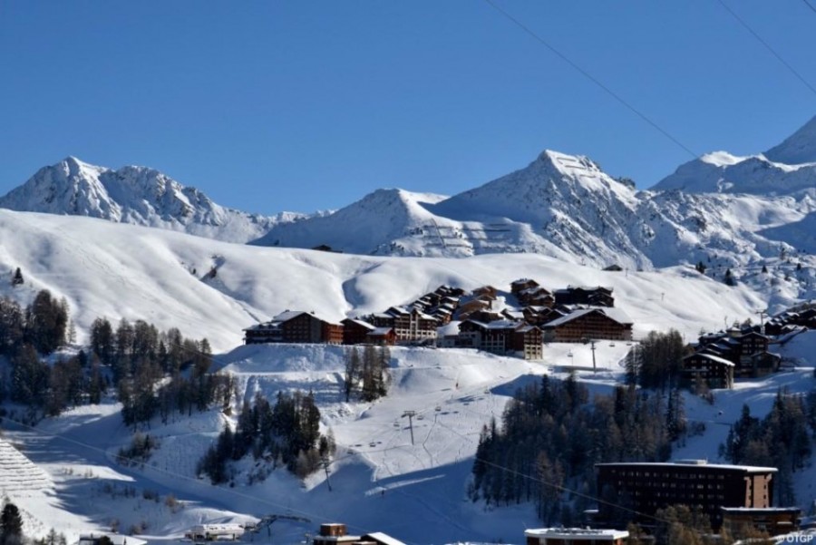 Profitez de l'enneigement à la Plagne pour skier !